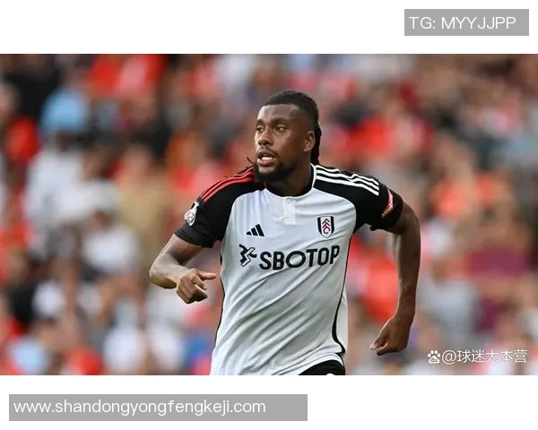 足球球星大g的传奇故事从绿茵场辉煌到人生转折